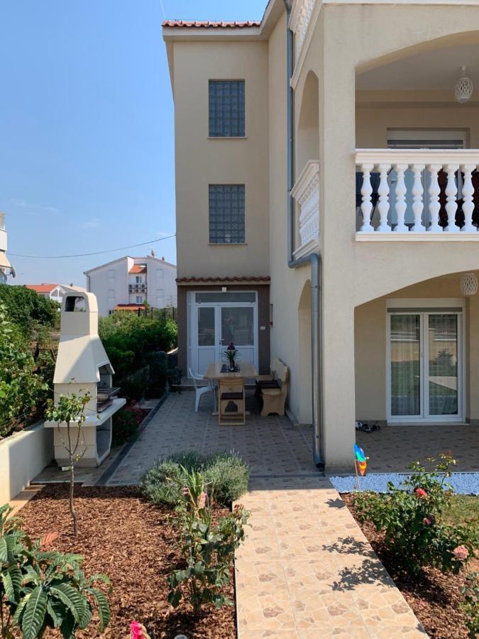 Apartments Mirela Vodice Bagian luar foto
