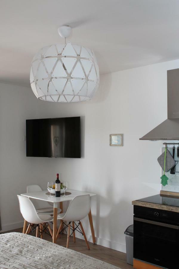 Apartments Mirela Vodice Bagian luar foto